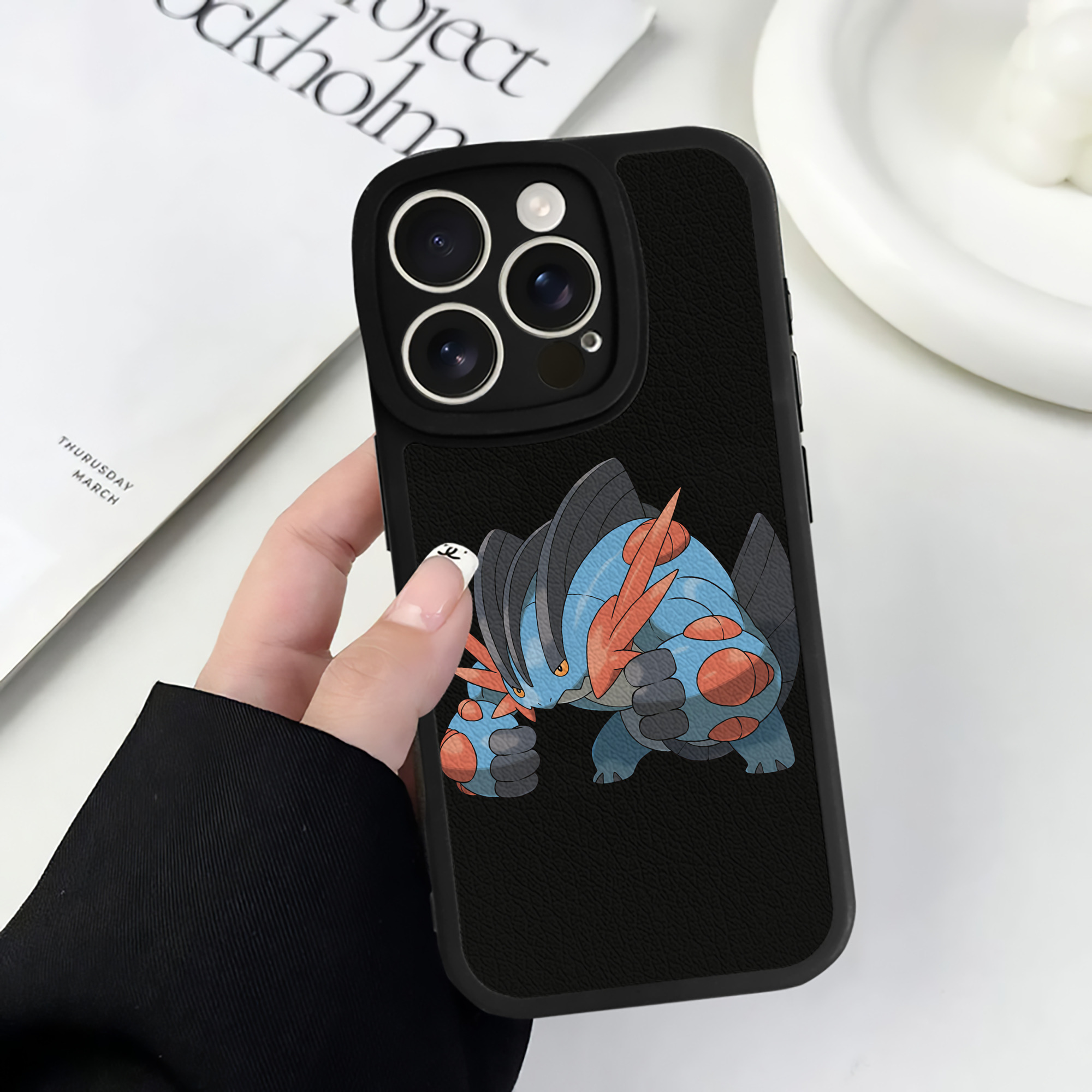 （画像用） ポケットモンスター Pokémon 【iPhone 16シリーズ対応】シリコンスマホケース（レザー調） 材質：シリコン